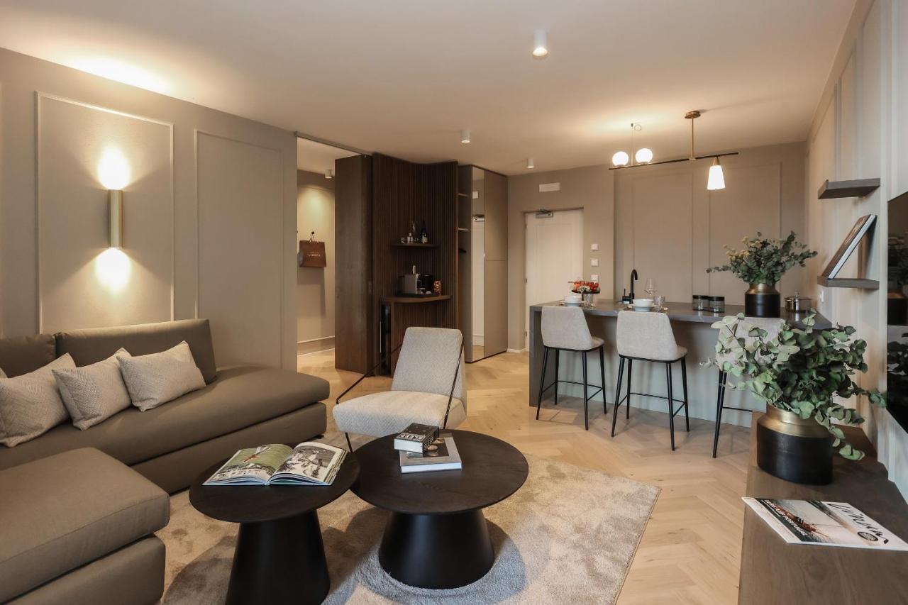 Linger Hotel 4*
